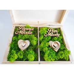 Drewniane pudełko na obrączki ślubne grawer, personalizacja, serce, mech.